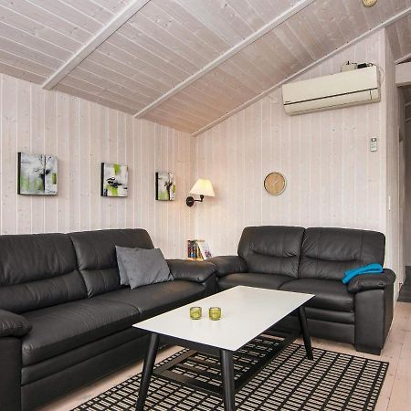 Three-Bedroom Holiday Home In Juelsminde 18 Sonderby  Exterior photo